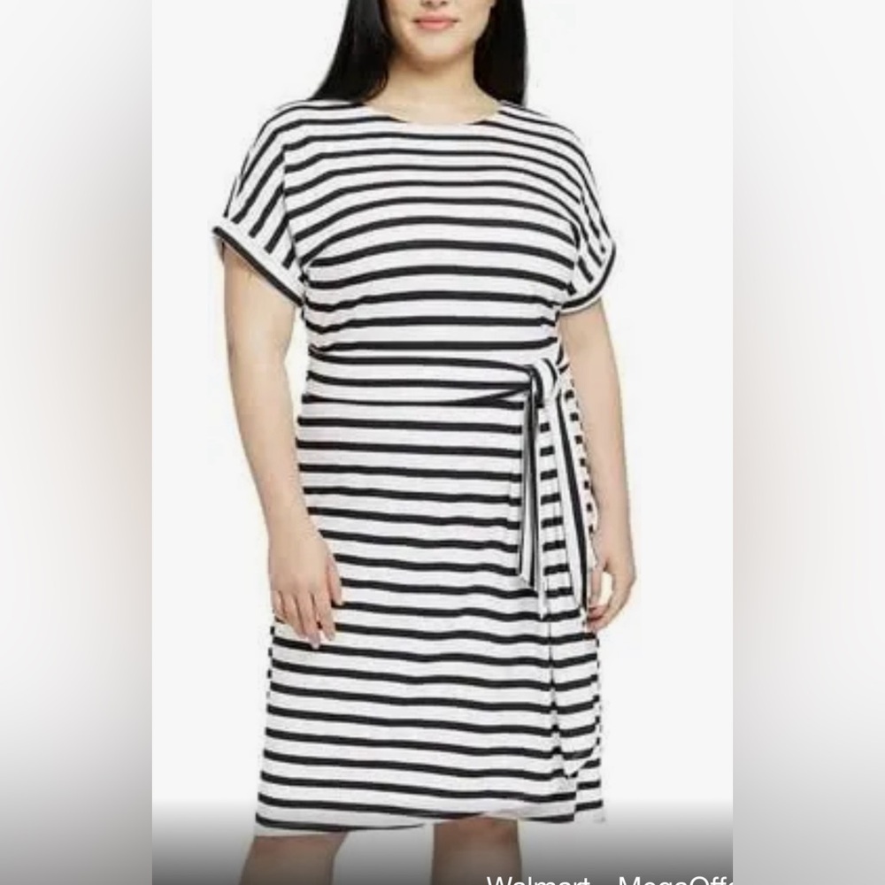 Ladies Crewneck Shortsleeved Dress